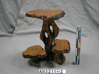 藏品(置物檯)的圖片